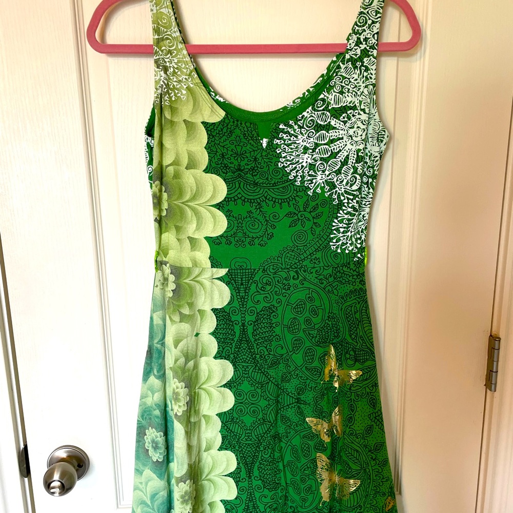 Cute Floral Midi dress!